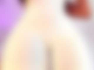 Live cam show with Dakota Wangi - Ebony on Camsoda