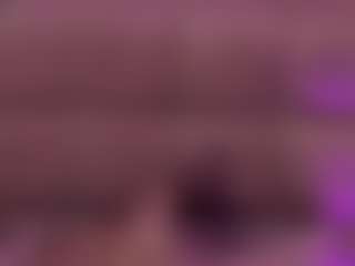 Live cam show with Dakota Wangi - Spy on Fling VIP Chat