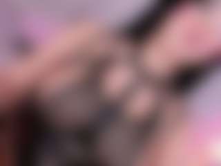 Taii-Leal's Live Sex Cam Show