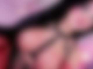Taii-Leal's Live Sex Cam Show