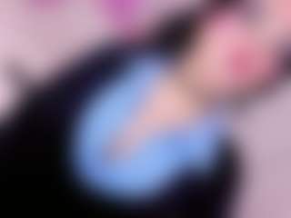 Taii-Leal's Live Sex Cam Show
