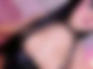 Taii-Leal's Live Sex Cam Show