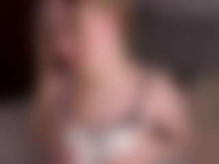 Live cam show with KanishaSkrocki - Green Eyes on PervPlay.com