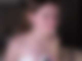 Live cam show with KanishaSkrocki - Green Eyes on liverealitysex.com
