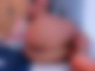Live cam show with Karol - Thin on Milfs Live