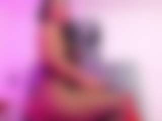 Live cam show with Karol - Colombia MILF on SquirtSoMuch