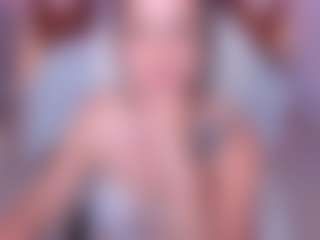 Live cam show with Megann-Williamss - Body Massage on Latina Girls