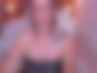 Live cam show with Megann-Williamss - Gagging on hotwifechat.live