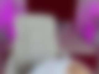 Live cam show with MilaaAddam - Thin on CamClone