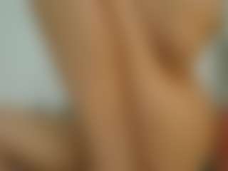 Live cam show with Von-Dee - Lush Blonde Hair on Camsoda