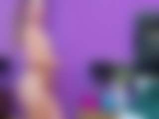 Live cam show with Aria-collin - Skinny on Camsoda