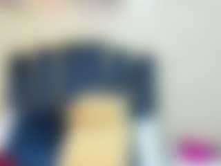 Live cam show with Aria-collin - Blonde Hair Petite on testsause.com
