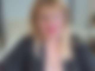 EmmaEllison's Live Sex Cam Show