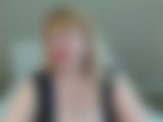 Live cam show with EmmaEllison - Granny Dildo on Camsoda