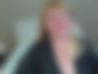 Live cam show with EmmaEllison - Granny Brown Hair on crypto-cams
