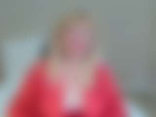 Live cam show with EmmaEllison - Middle Aged on liverealitysex.com