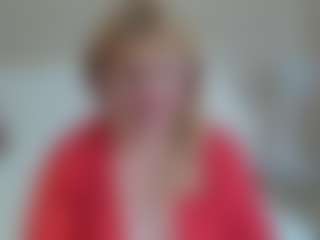EmmaEllison's Live Sex Cam Show