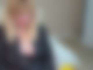 EmmaEllison's Live Sex Cam Show