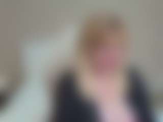 EmmaEllison's Live Sex Cam Show
