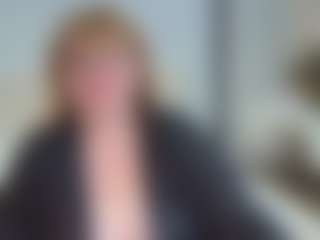 Live cam show with EmmaEllison - Granny on sexylive.show