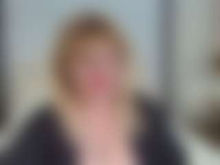 Live cam show with EmmaEllison - Striptease Granny on Dare Cams