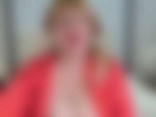 Live cam show with EmmaEllison - Granny MILF on Camsoda