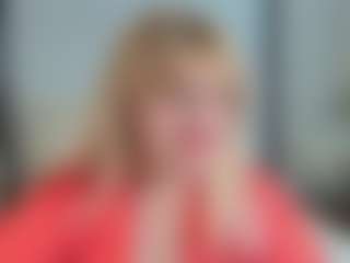 Live cam show with EmmaEllison - Granny Blonde Hair on live18s.com
