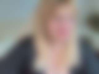 EmmaEllison's Live Sex Cam Show