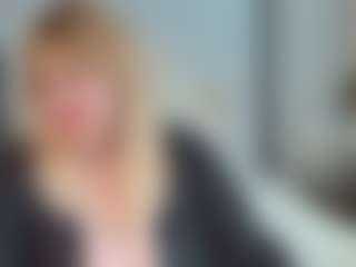 Live cam show with EmmaEllison - Granny Squirt on Camsoda