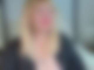 Pokaz na żywo z EmmaEllison - Granny Squirt na Camsoda