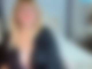Live cam show with EmmaEllison - Granny on slutload