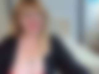 Live cam show with EmmaEllison - Hairy Pussy on Camsoda