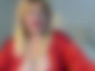 Live cam show with EmmaEllison - Blue Eyes on Milfs Live
