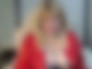 Live cam show with EmmaEllison - Granny Squirt on Camsoda