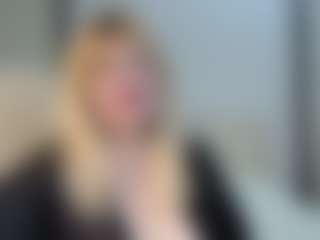 Live cam show with EmmaEllison - Mature on Dolls Live
