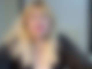 Live cam show with EmmaEllison - Striptease Granny on Milfs Live