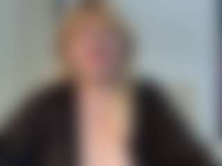 EmmaEllison's Live Sex Cam Show