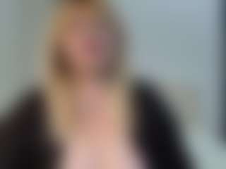 EmmaEllison's Live Sex Cam Show