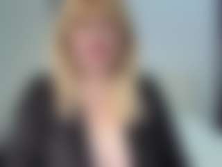 EmmaEllison's Live Sex Cam Show