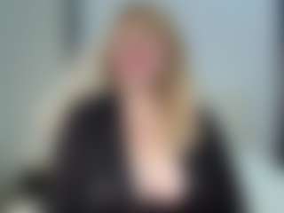 Live cam show with EmmaEllison - Granny MILF on Dare Cams