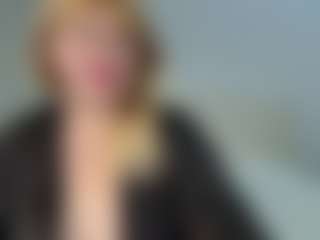 Live cam show with EmmaEllison - Hairy Pussy on Mixed Magazine Live