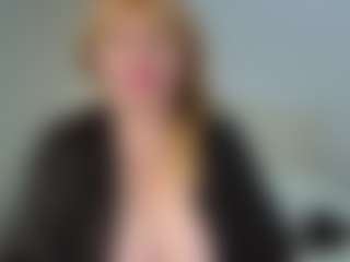 EmmaEllison's Live Sex Cam Show