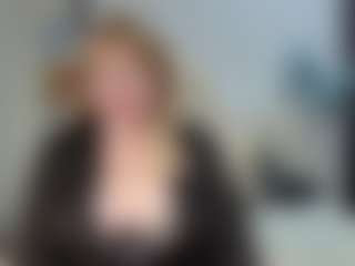 Live cam show with EmmaEllison - Strapon on Uber Horny