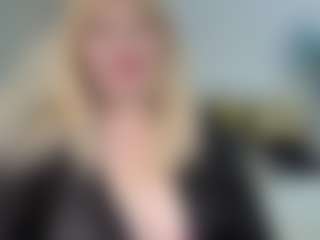 Live cam show with EmmaEllison - Striptease Granny on SinfulBabes