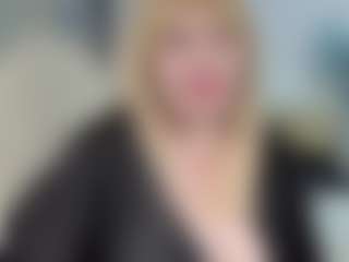 Live cam show with EmmaEllison - Strapon on Mixed Magazine Live