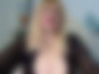 Live cam show with EmmaEllison - Solo on Dolls Live