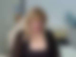 EmmaEllison's Live Sex Cam Show