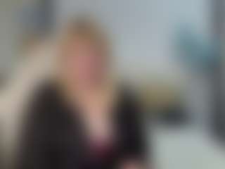 Live cam show with EmmaEllison - Granny on iamadamtest123.com