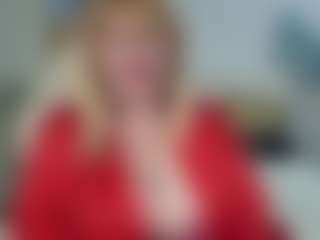 Live cam show with EmmaEllison - Granny on live18s.com