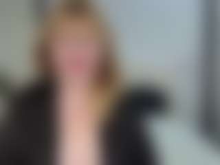 Live cam show with EmmaEllison - Granny Blonde Hair on testsause.com